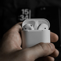 Self Vanishing Headphones by Ellusionist